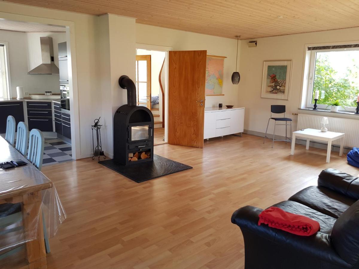 Bredebro Hus Til Stor Familieヴィラ エクステリア 写真